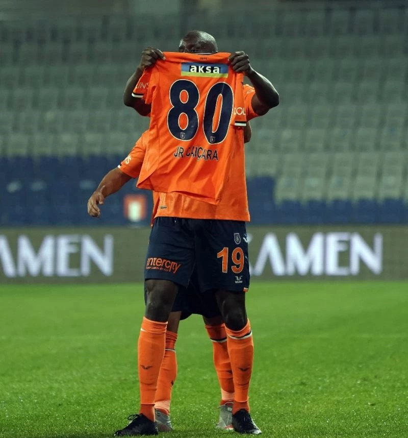 Başakşehirli futbolcular, Caiçara’yı unutmadı
