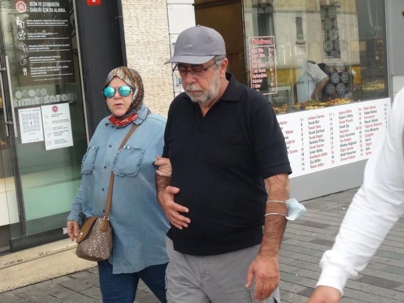 Artan vaka sayısına rağmen İstiklal Caddesi’ndeki manzara yine değişmedi
