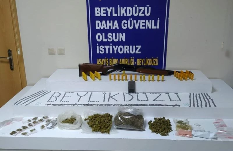 Beylikdüzü’nde uyuşturucu satılan villaya operasyon
