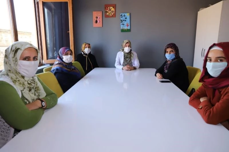 MARMEK’te tedbirlere uygun şekilde kurslar başladı
