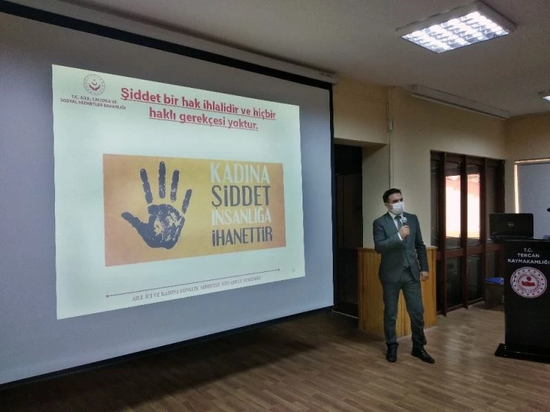 Tercan’da “Kadına Yönelik Şiddet ve Erken Yaşta Evlilikle Mücadele” toplantısı yapıldı
