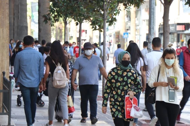 Denizli’de pandemi kurallarına uymayan 475 kişiye 437 bin 882 TL ceza
