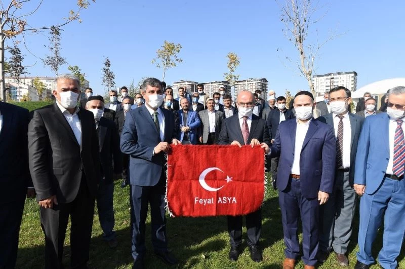 Başkan Asya, din görevlileriyle bir araya geldi
