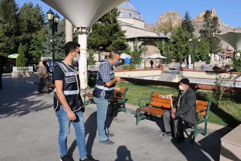 Tokat’ta pandemi kuralların uymayanlara ceza yağdı

