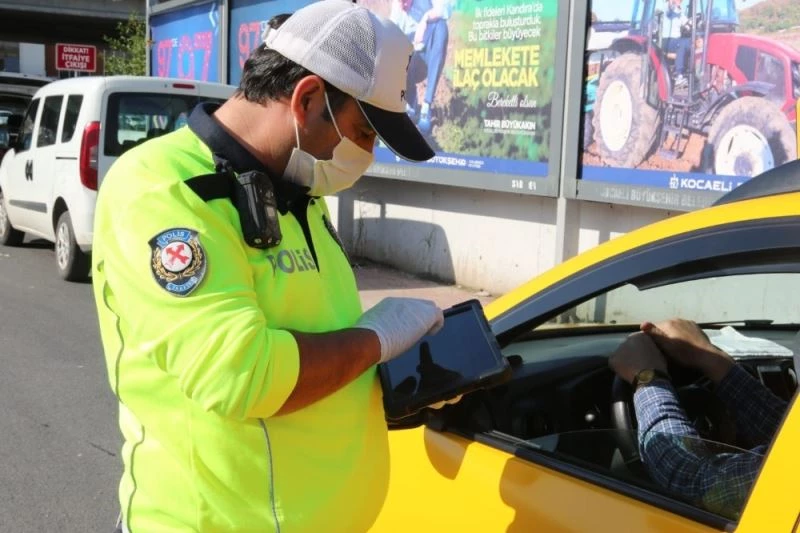 Kocaeli’de tedbirlere uymayan 3 bin 591 kişiye ceza yağdı
