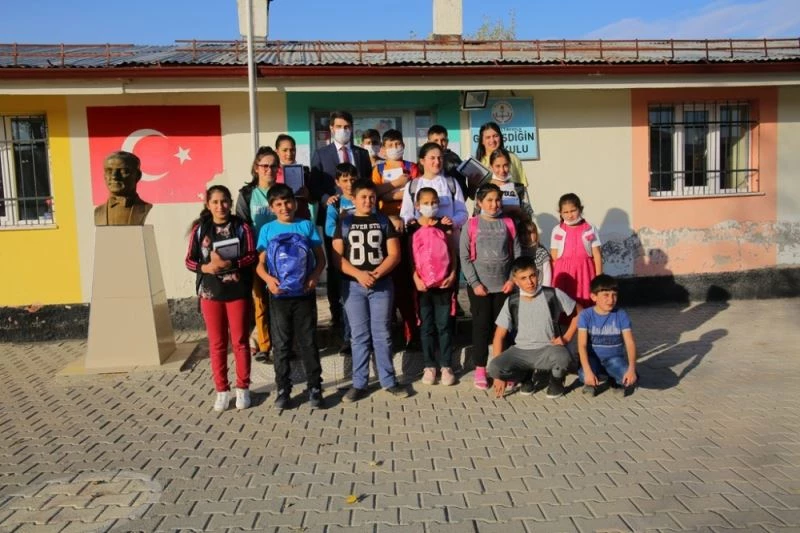 Bu köydeki çocuklarda artık EBA’ya girebilecek
