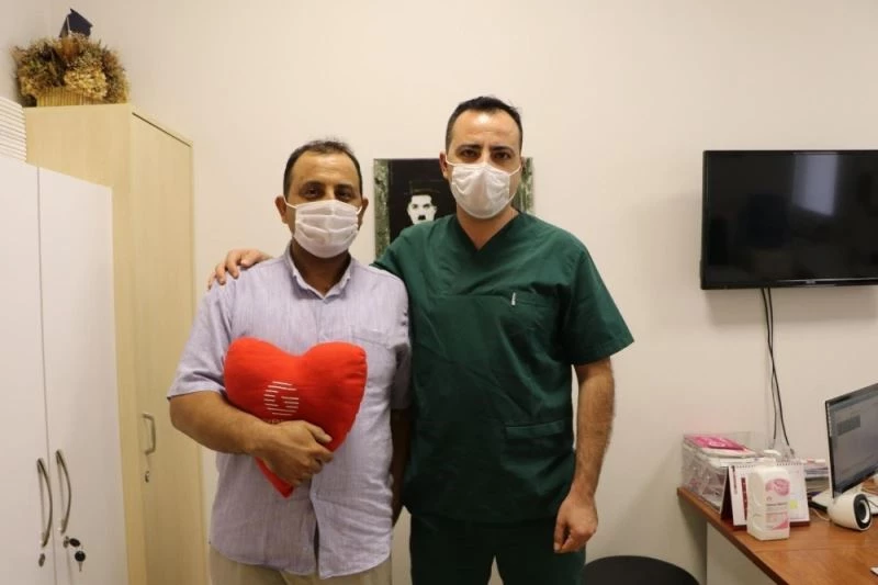 Aort damarı yırtılan itfaiyeci hayata tutundu
