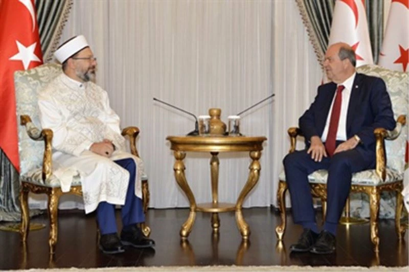 Erbaş: “Charlie Hebdo’nun İslam’ı ve Cumhurbaşkanımız Erdoğan’ı hedef alan yayınını kınıyoruz, lanetliyoruz”
