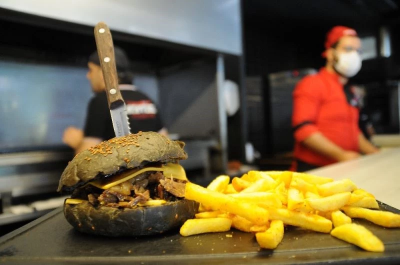 Geleneksel etler burgerle buluşuyor
