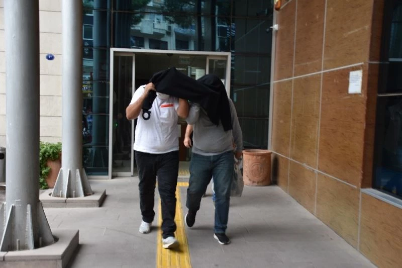 Otomobil dolandırıcılarının yöntemi pes dedirtti
