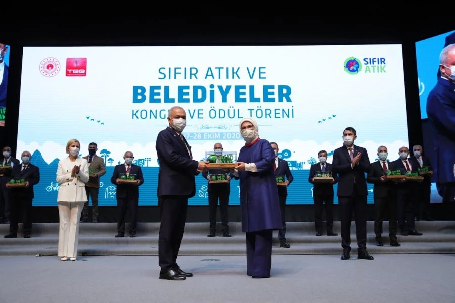 OSMANİYE BELEDİYESİ’NE ANNE ELİ ÖDÜLÜ