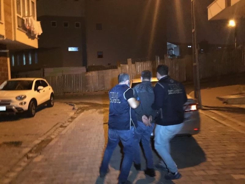 Vezneciler’deki bombalı saldırısı ile bağlantılı şahıslar terör operasyonunda yakalandı
