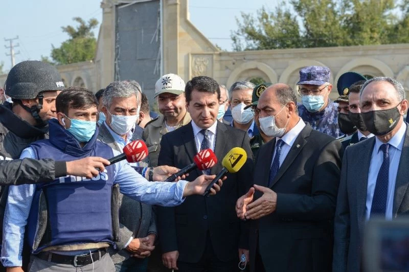 Azerbaycan Cumhurbaşkanı Yardımcısı Hacıyev, Ermenistan’ın saldırdığı Berde’de

