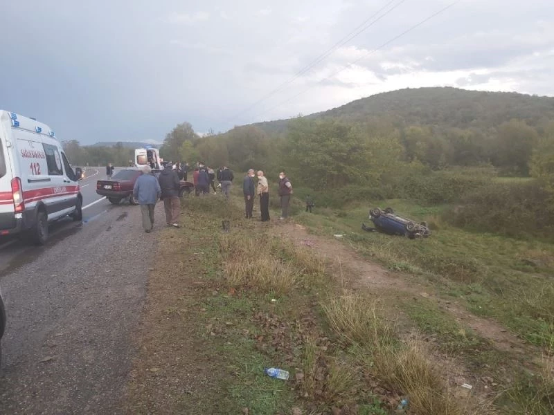 Bisiklet sürücüsünden geriye çizmeleri kaldı
