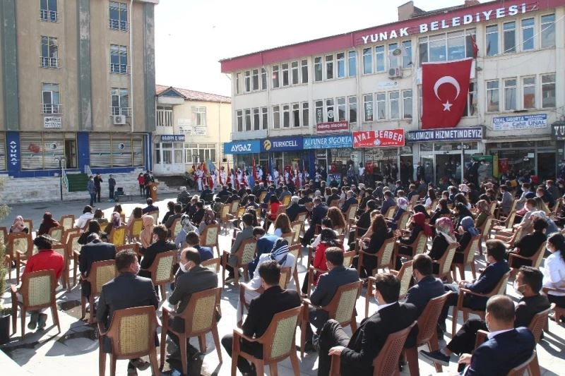 Yunak’ta 29 Ekim kutlamaları
