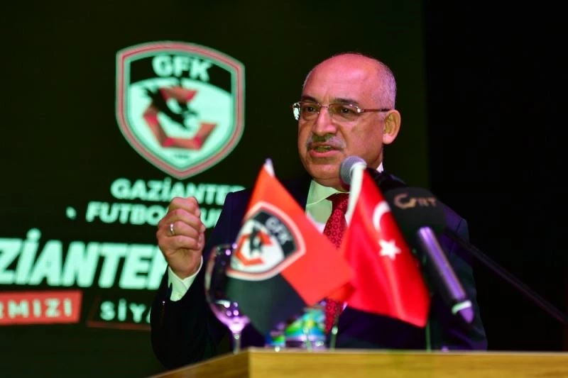 Mehmet Büyükekşi: 