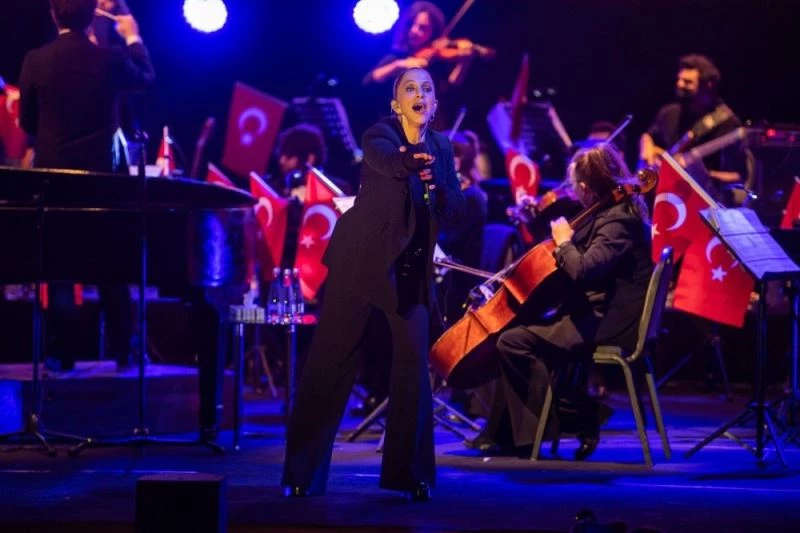 Cumhuriyet Bayramı’nda Sertab Erener rüzgarı
