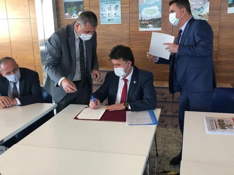 Türkeli’de 4 spor tesisin ihalesi yapıldı
