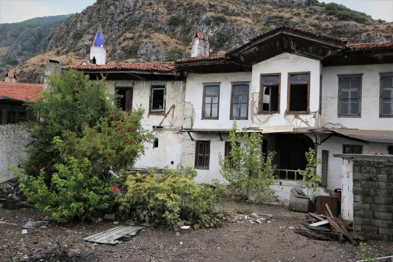 Başkan Gürün, Baba Ocağını Menteşe Belediyesi’ne bağışladı
