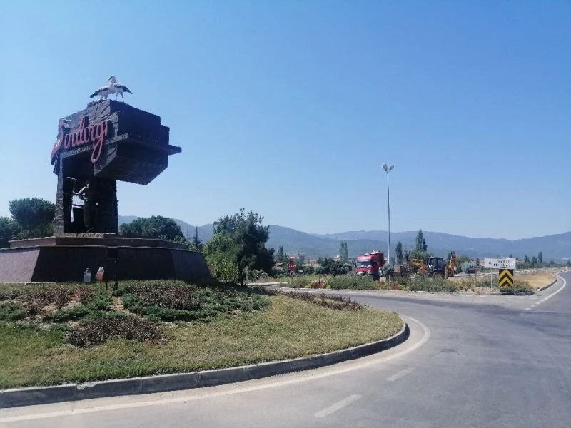 Sındırgı Çevre yolu aydınlanıyor
