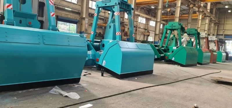 Batı Afrika ülkelerine 8 adet uzaktan kumandalı kepçe ihraç edildi
