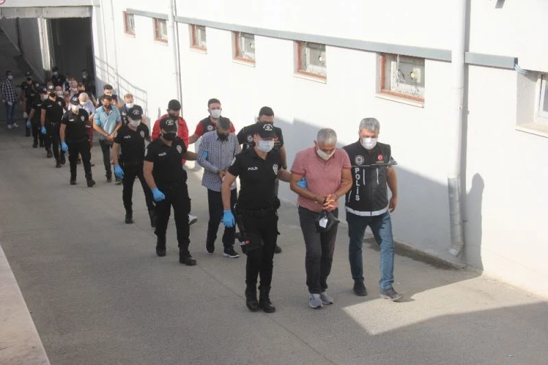 Sosyal medya üzerinden uyuşturucu ticareti yapan zanlılardan 5’i tutuklandı
