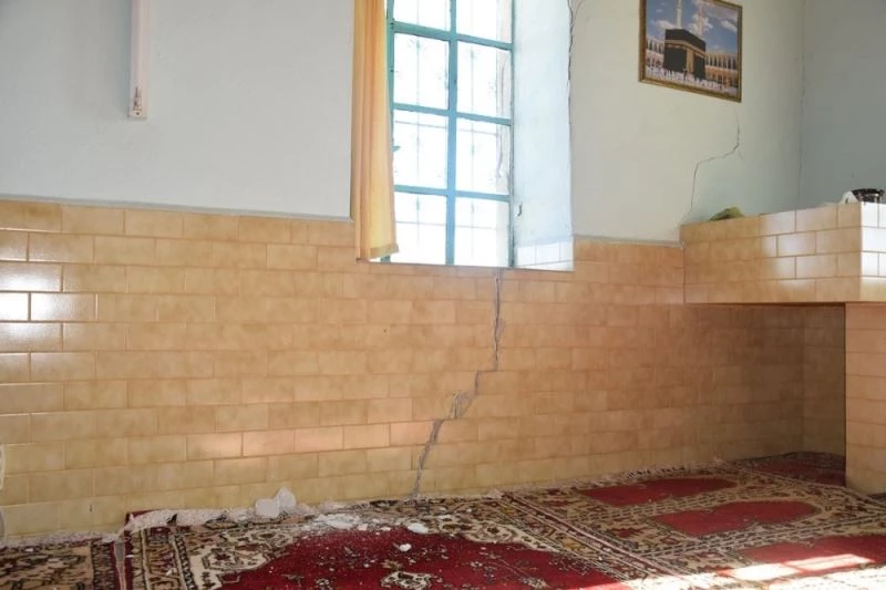 Çan Küçüktepe Köyü camiinde hasar tespiti yapıldı
