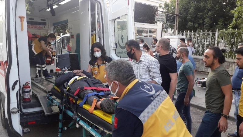 Paket siparişini yetiştirmeye çalışırken kaza yaptı
