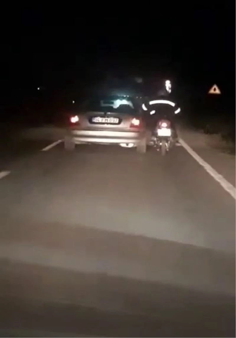 Bolu’da otomobil ve motosikletin tehlikeli seyri cep telefonuyla görüntülendi
