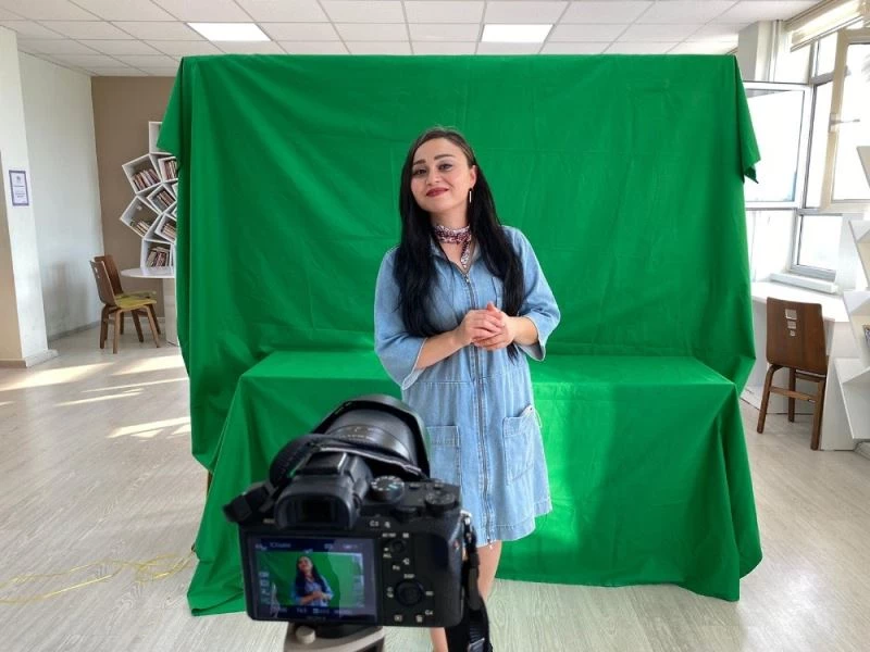 Öğretmenler Anadolu masallarını çocuklar için seslendiriyor
