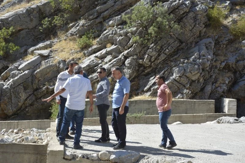 Kozluk’ta Küsket suyuna alternatif kaynak arayışı başlatıldı
