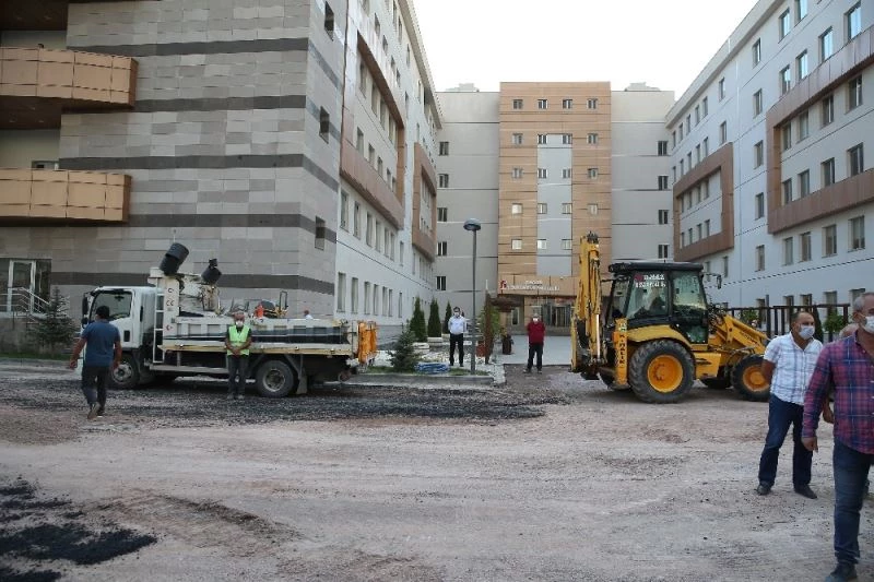 Vergi Dairesi Başkanlığı’nın çevre düzenlemesini Büyükşehir Belediyesi yaptı
