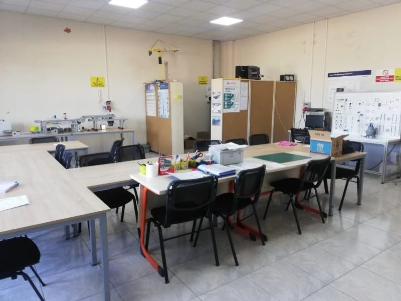 Meslek lisesinin projesi işsizlere umut oldu
