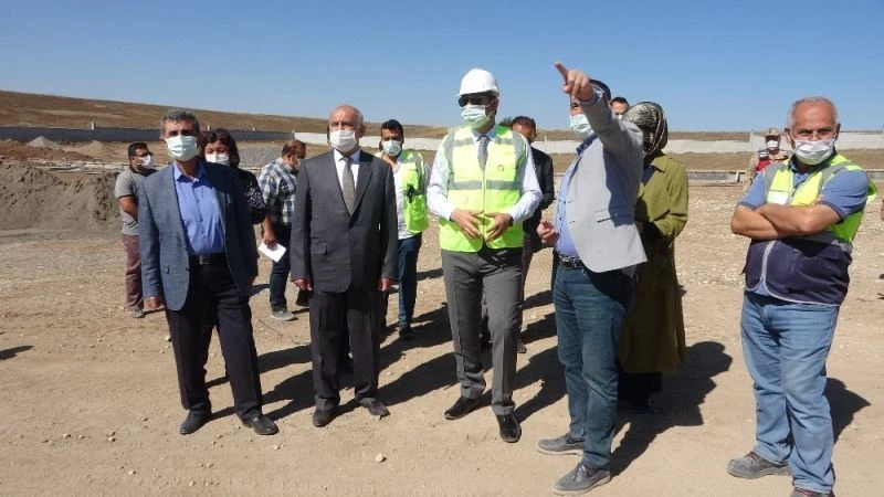 Vali Ayhan: Malaklı da bizim değerimiz ama Kangal Köpeği bir dünya markasıdır.
