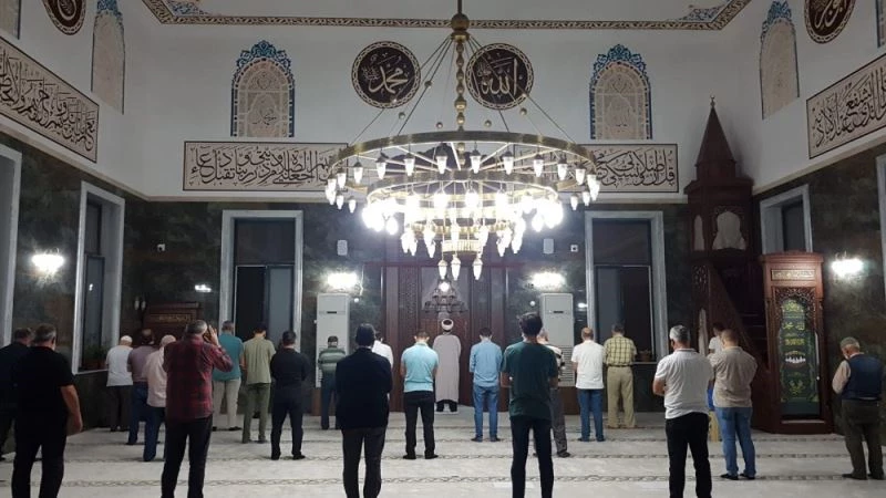 Teknolojik imam dinî bilgileri minareye yansıttı
