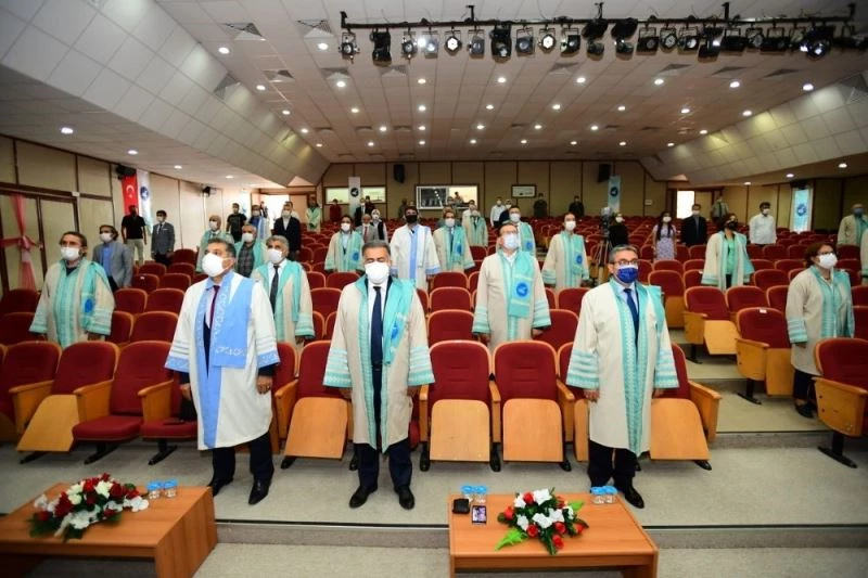 Van Yüzüncü Yıl Üniversitesi 2020-2021 akademik yılı açılışı yapıldı
