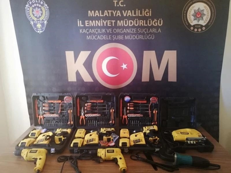 Gümrük kaçağı iş aletleri satanlara operasyon
