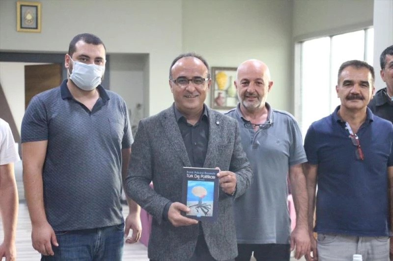 Prof.Dr. Şenol Kantarcı, yeni kitabını tanıttı