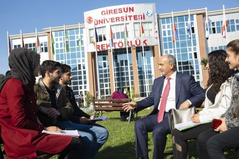 Giresun Üniversitesi hem başarıda hem de tercihte yükseliyor
