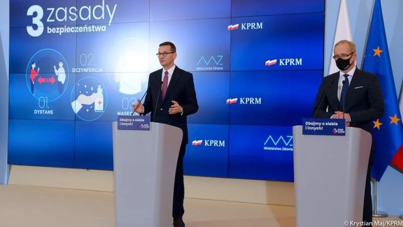 Polonya’da yeniden maske takma zorunluluğu
