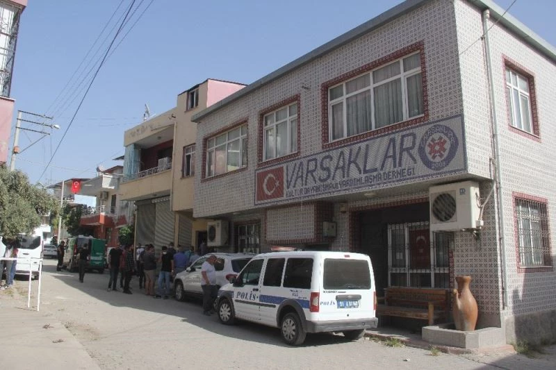 Arkadaşını öldürdüğünü SMS ile bildirdi
