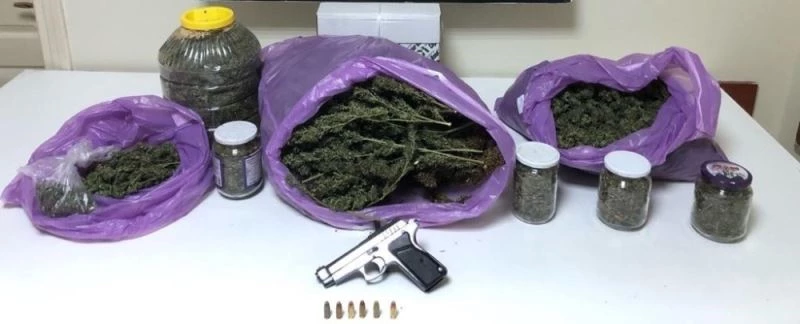 Sakarya’da 3 kilo 406 gram esrar ele geçirildi
