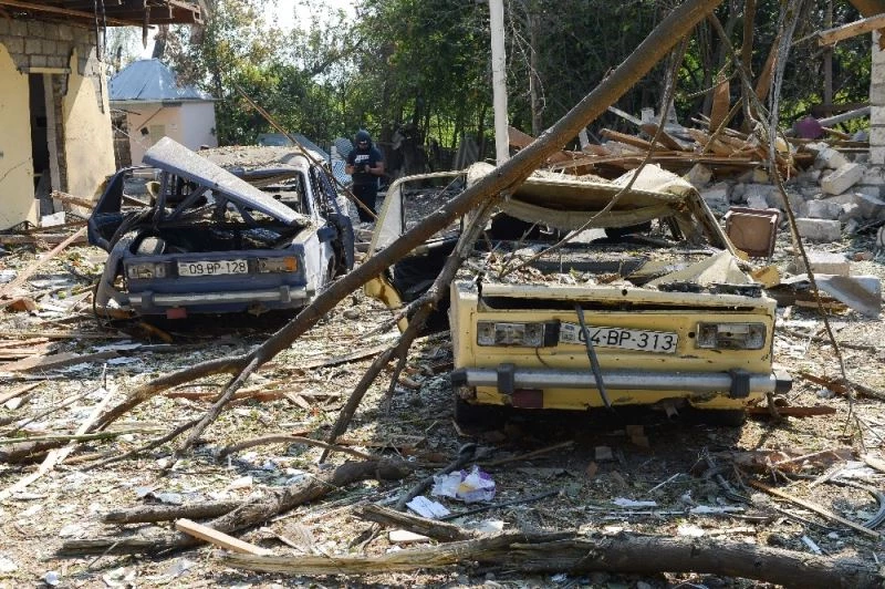 Ermenistan’ın attığı roket Berde’de kafeye düştü: 3 yaralı
