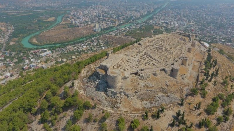 MEÜ Öğr. Üyesi Dr. Sözlü, Silifke Kalesi kazısını kitaplaştırdı
