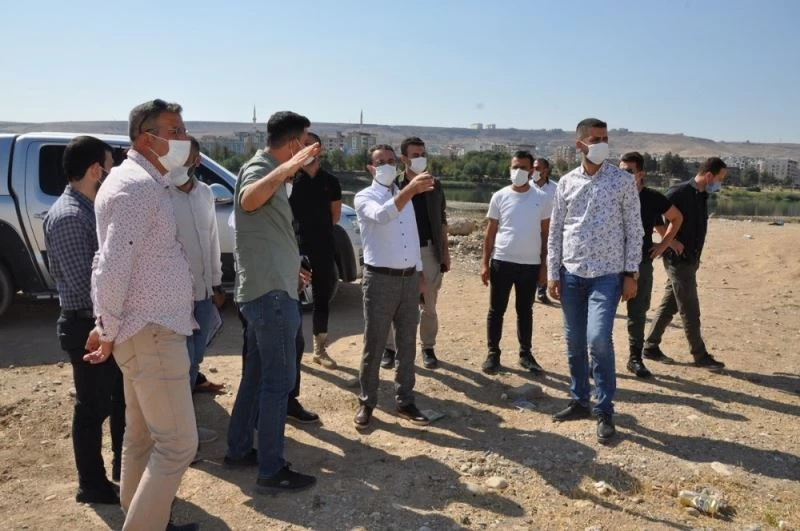 Kaymakam Sinanoğlu yapımı süren projeleri inceledi
