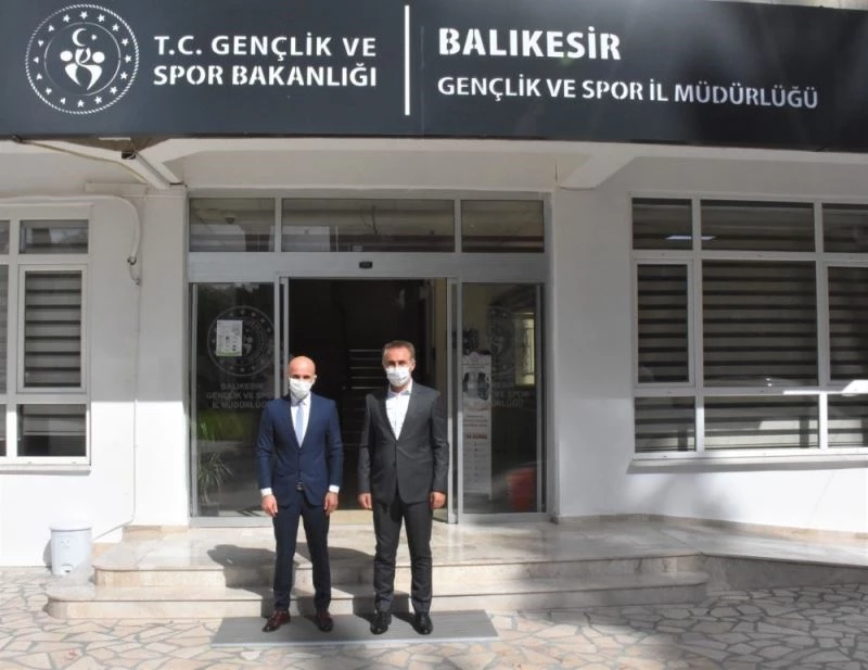 Başkan Pazan, ragbi için Balıkesir’de
