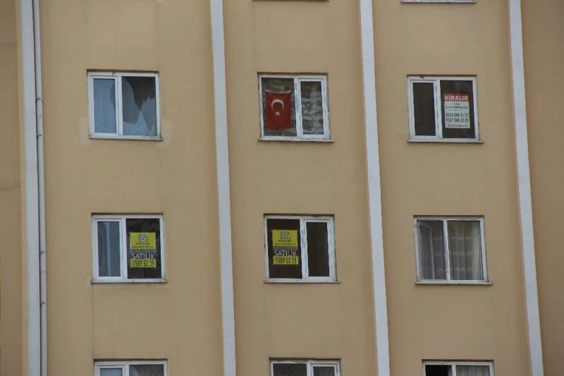 Üniversiteler uzaktan eğitime geçince kiralık daireler boş kaldı
