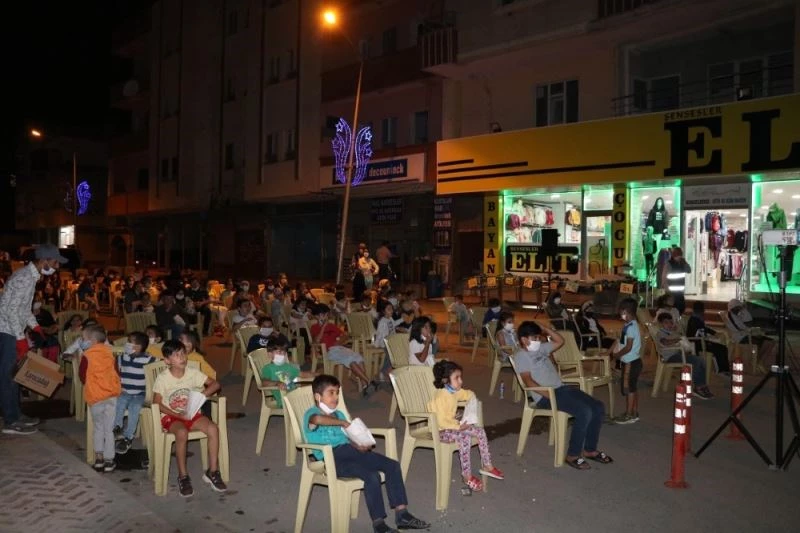 Kurtalan’da açık alanda sinema etkinliği
