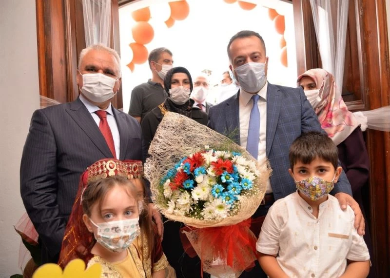 Tarihi ’Taş Mektep’ Malhatun Kuran Kursu açıldı
