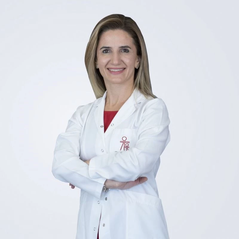 Yaz mevsiminde kuruyan cildinizi sonbaharda hyalüronik asitle nemlendirin
